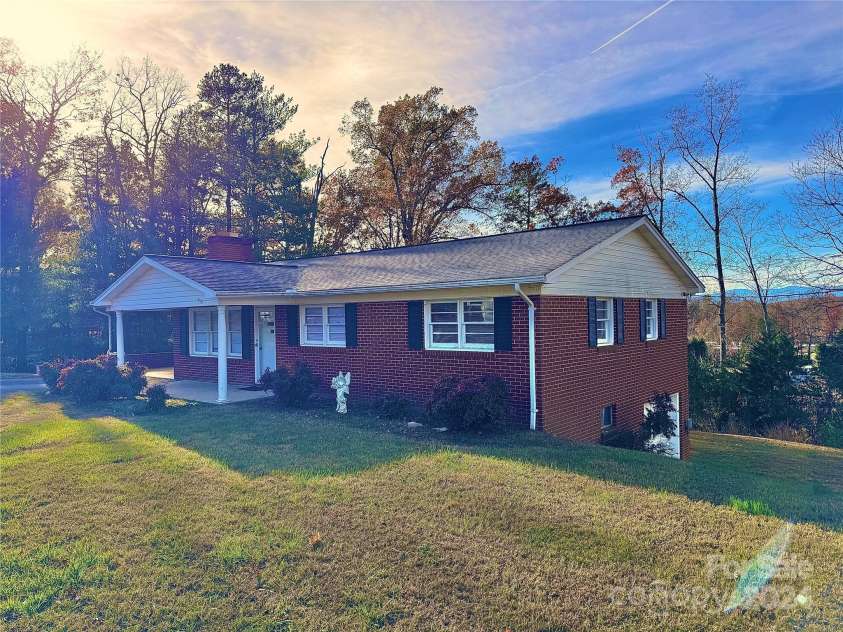 5746 Hardy Duckworth Road, Morganton, NC 28655.  MLS# CAR4204465, YatesRealty ID 5971. 