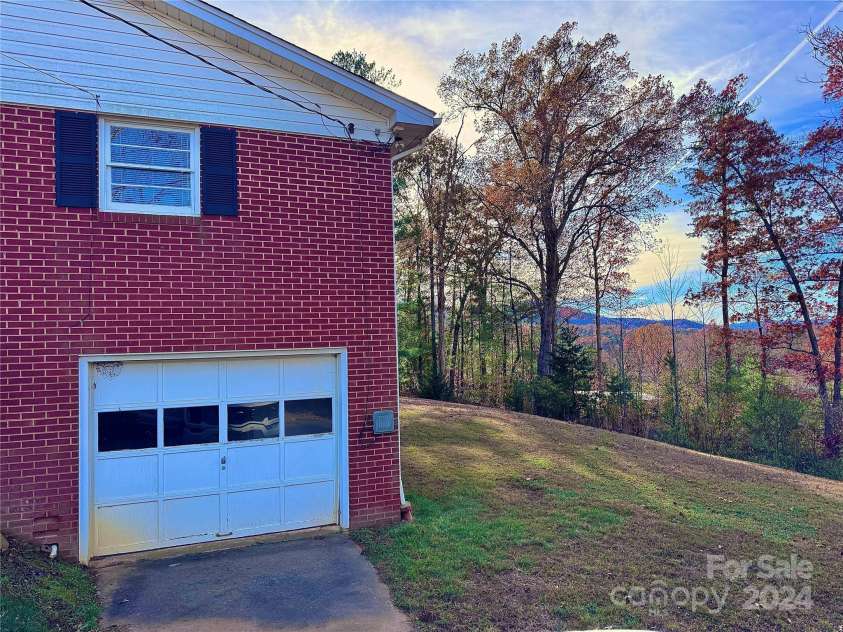 5746 Hardy Duckworth Road, Morganton, NC 28655.  MLS# CAR4204465, YatesRealty ID 5971. 