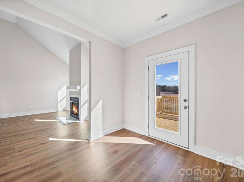 4106 New Salem Road, Marshville, NC 28103.  MLS# CAR4331810, YatesRealty ID 5972. Breakfast Area