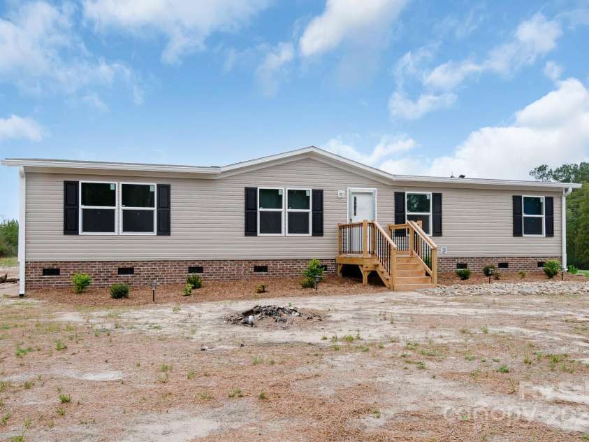 5263 RALEYS MILL Road, Bethune, SC 29009.  MLS# CAR4311506, YatesRealty ID 5974. 
