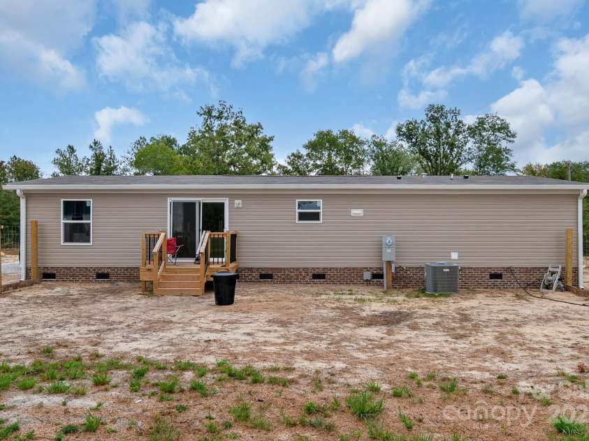 5263 RALEYS MILL Road, Bethune, SC 29009.  MLS# CAR4311506, YatesRealty ID 5974. 