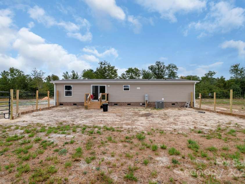 5263 RALEYS MILL Road, Bethune, SC 29009.  MLS# CAR4311506, YatesRealty ID 5974. 
