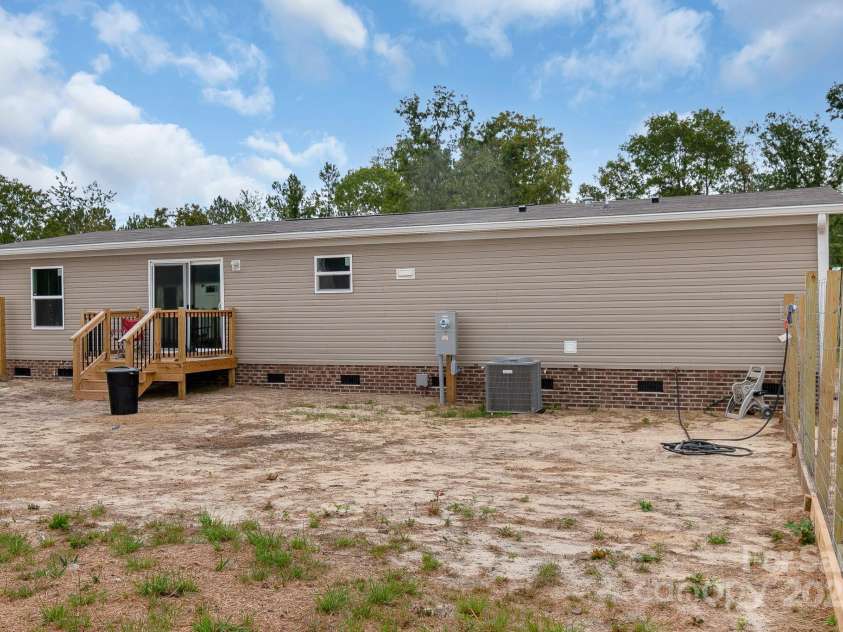 5263 RALEYS MILL Road, Bethune, SC 29009.  MLS# CAR4311506, YatesRealty ID 5974. 