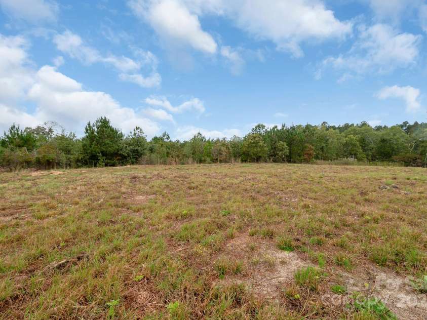 5263 RALEYS MILL Road, Bethune, SC 29009.  MLS# CAR4311506, YatesRealty ID 5974. 