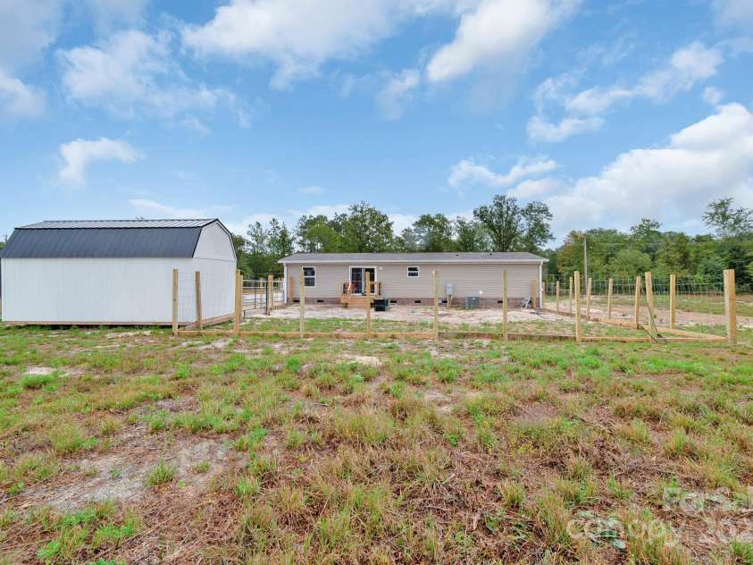 5263 RALEYS MILL Road, Bethune, SC 29009.  MLS# CAR4311506, YatesRealty ID 5974. 