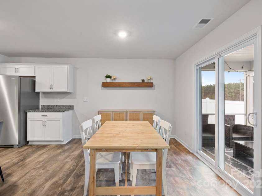 2766 Sherrills Stream Drive, Sherrills Ford, NC 28673.  MLS# CAR4237314, YatesRealty ID 5975. Eating Area