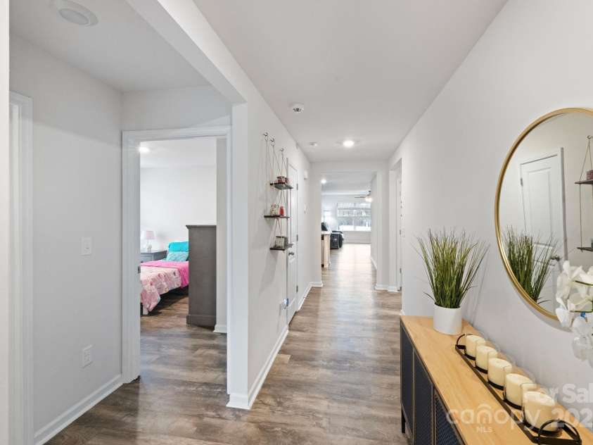 2766 Sherrills Stream Drive, Sherrills Ford, NC 28673.  MLS# CAR4237314, YatesRealty ID 5975. Entrance Foyer/Hall