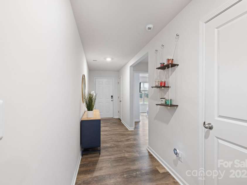 2766 Sherrills Stream Drive, Sherrills Ford, NC 28673.  MLS# CAR4237314, YatesRealty ID 5975. Entrance Foyer/Hall