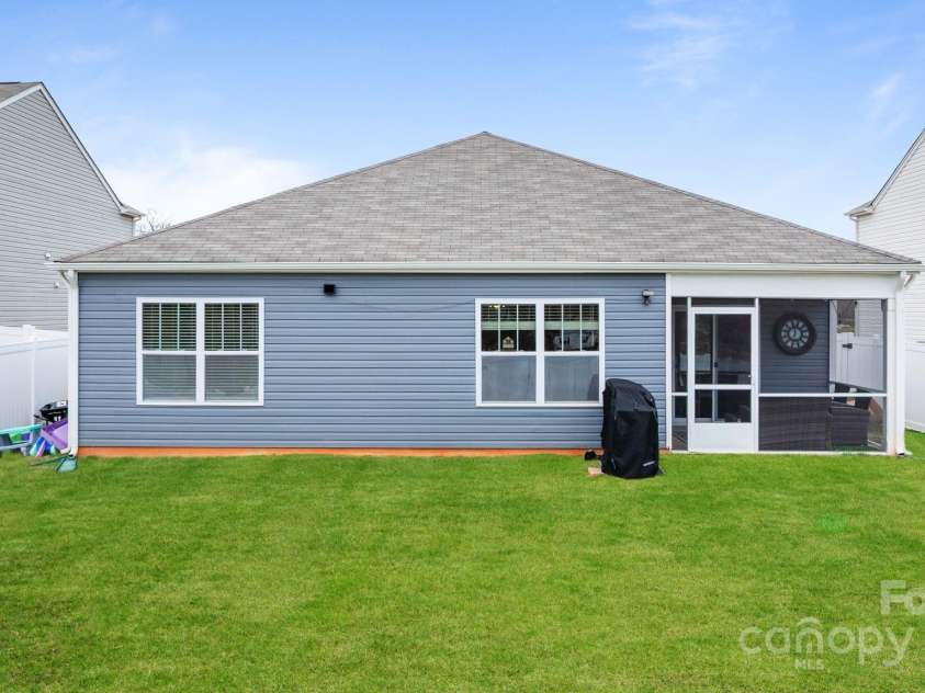 2766 Sherrills Stream Drive, Sherrills Ford, NC 28673.  MLS# CAR4237314, YatesRealty ID 5975. Rear Elevation