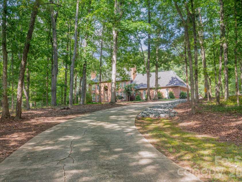 7787 US Highway 601 Court, Concord, NC 28025.  MLS# CAR4297361, YatesRealty ID 5975. 