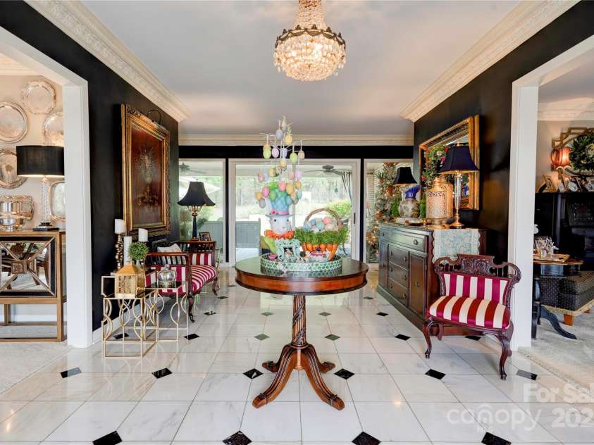 316 Country Club Acres None, Shelby, NC 28150.  MLS# CAR4244024, YatesRealty ID 5976. Foyer