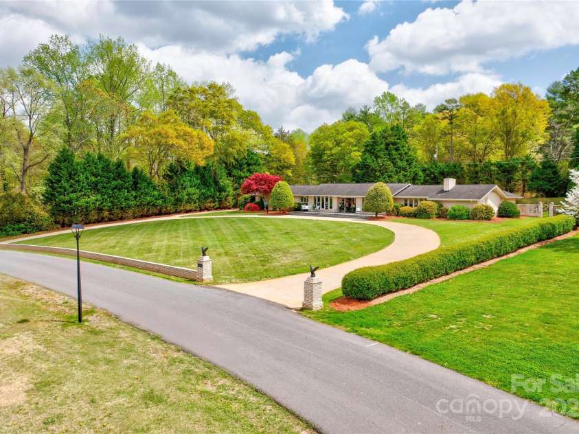 316 Country Club Acres None, Shelby, NC 28150.  MLS# CAR4244024, YatesRealty ID 5976. Front