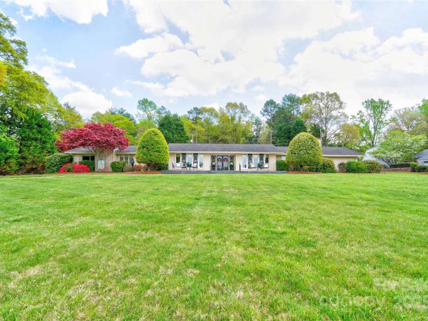 316 Country Club Acres None, Shelby, NC 28150.  MLS# CAR4244024, YatesRealty ID 5976. Front