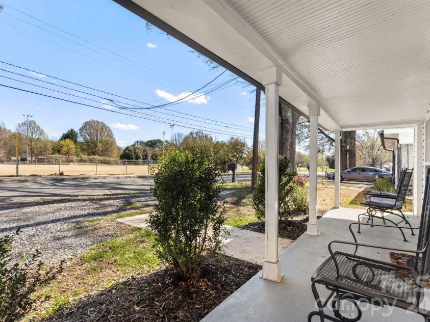 19705 Ferry Street, Cornelius, NC 28031.  MLS# CAR4356618, YatesRealty ID 5977. 