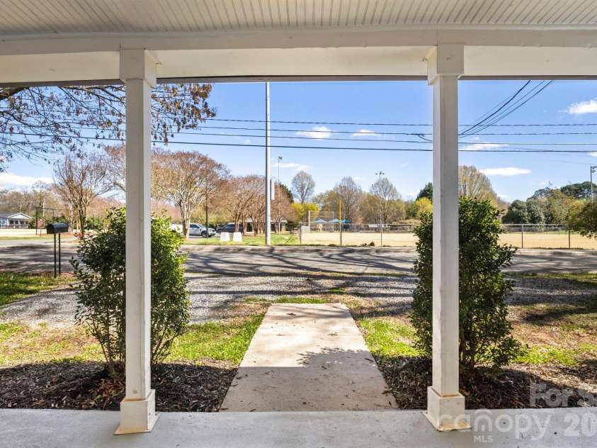 19705 Ferry Street, Cornelius, NC 28031.  MLS# CAR4356618, YatesRealty ID 5977. 