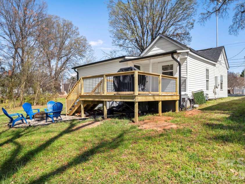 19705 Ferry Street, Cornelius, NC 28031.  MLS# CAR4356618, YatesRealty ID 5977. 