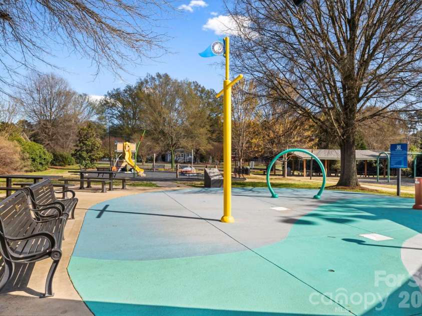 19705 Ferry Street, Cornelius, NC 28031.  MLS# CAR4356618, YatesRealty ID 5977. 