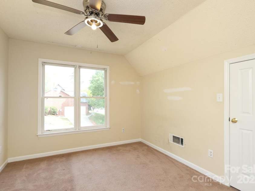 1121 Thoroughbred Place, Concord, NC 28027.  MLS# CAR4246454, YatesRealty ID 5978. 