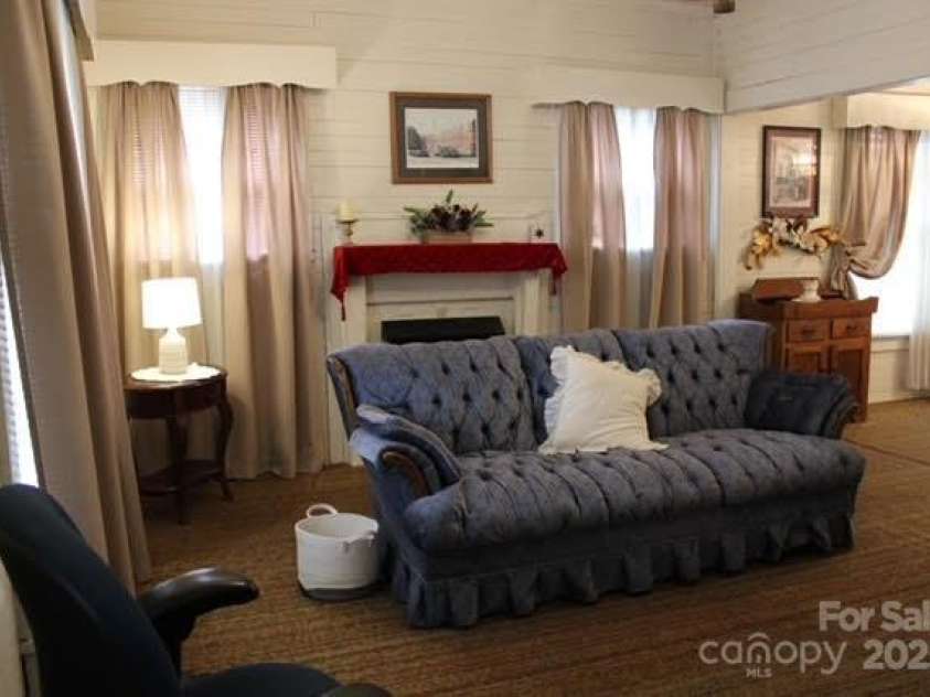 1724 Lowder Street, Albemarle, NC 28001.  MLS# CAR4217314, YatesRealty ID 5979. LR