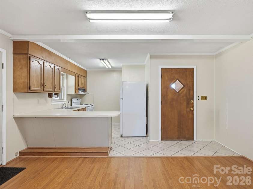 400 Pitts School Road, Concord, NC 28027.  MLS# CAR4359279, YatesRealty ID 5979. 