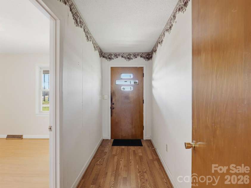 400 Pitts School Road, Concord, NC 28027.  MLS# CAR4359279, YatesRealty ID 5979. 
