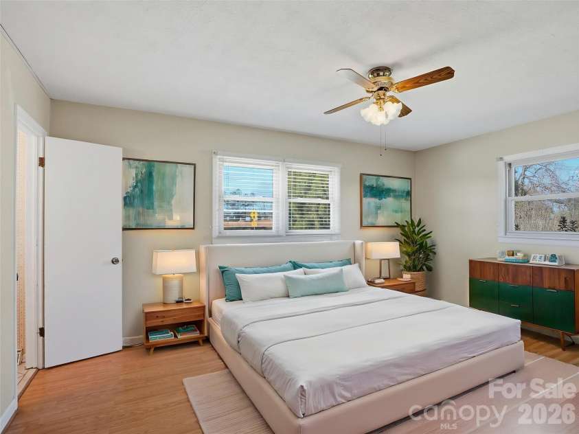 400 Pitts School Road, Concord, NC 28027.  MLS# CAR4359279, YatesRealty ID 5979. 