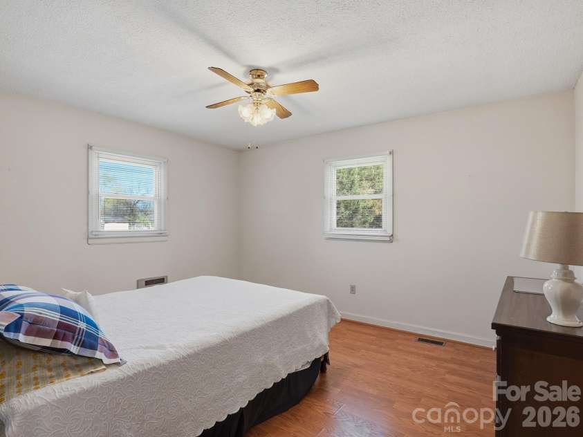 400 Pitts School Road, Concord, NC 28027.  MLS# CAR4359279, YatesRealty ID 5979. 