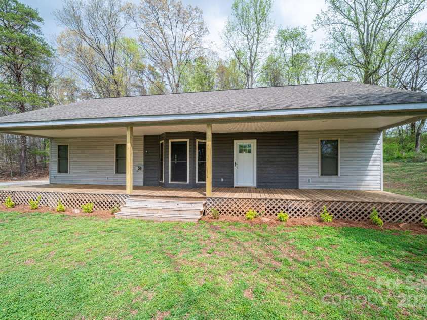 3880 Scronce Road, Vale, NC 28168.  MLS# CAR4231780, YatesRealty ID 5980. 