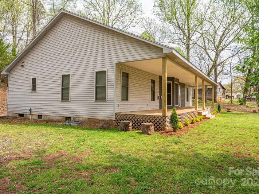 3880 Scronce Road, Vale, NC 28168.  MLS# CAR4231780, YatesRealty ID 5980. 
