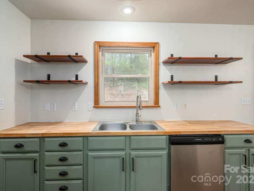 3880 Scronce Road, Vale, NC 28168.  MLS# CAR4231780, YatesRealty ID 5980. 