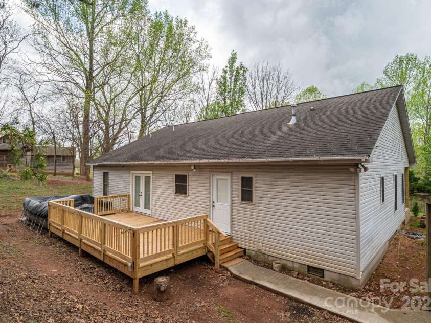 3880 Scronce Road, Vale, NC 28168.  MLS# CAR4231780, YatesRealty ID 5980. 