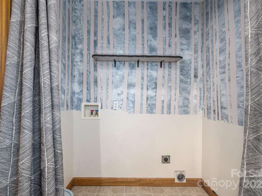 3880 Scronce Road, Vale, NC 28168.  MLS# CAR4231780, YatesRealty ID 5980. Laundry closet