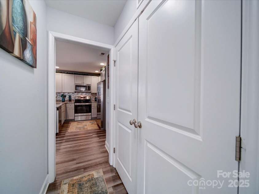 108 Oak Grove Street, Kannapolis, NC 28081.  MLS# CAR4226236, YatesRealty ID 5982. 