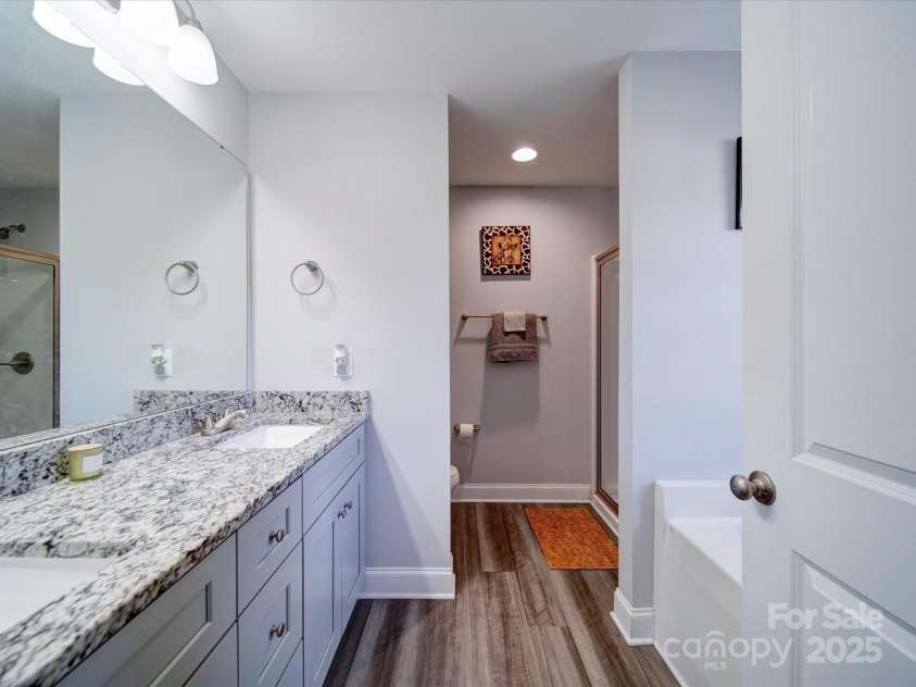 108 Oak Grove Street, Kannapolis, NC 28081.  MLS# CAR4226236, YatesRealty ID 5982. 