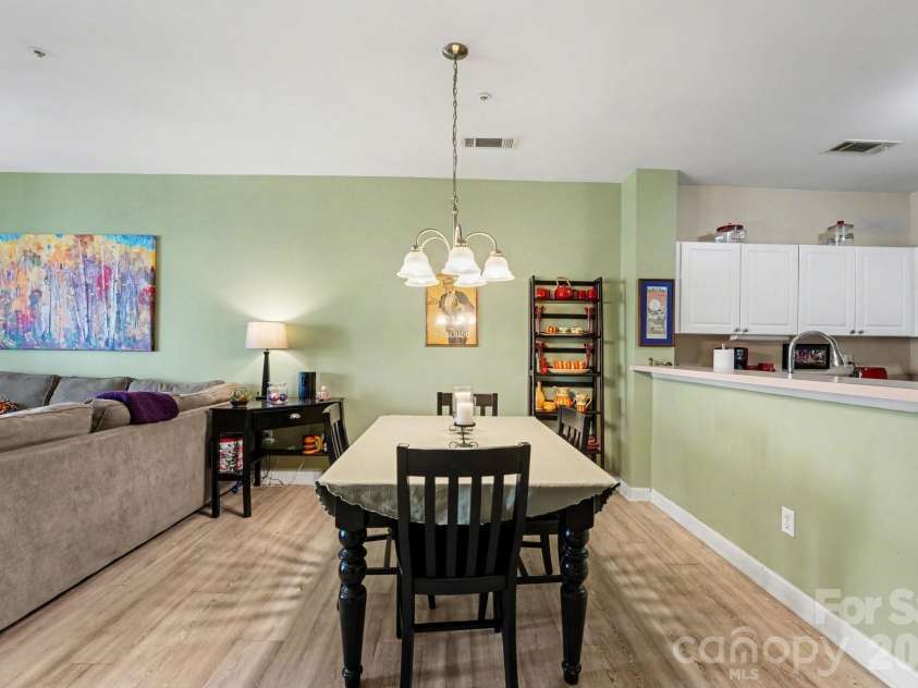 921 Northeast Drive, Davidson, NC 28036.  MLS# CAR4351410, YatesRealty ID 5982. 