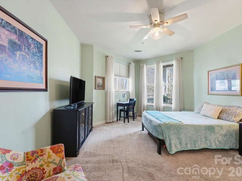 921 Northeast Drive, Davidson, NC 28036.  MLS# CAR4351410, YatesRealty ID 5982. 