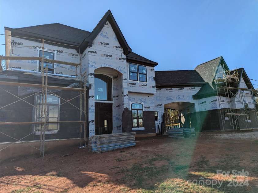 116 Hunts Landing Drive, Mooresville, NC 28117.  MLS# CAR4192148, YatesRealty ID 5985. 