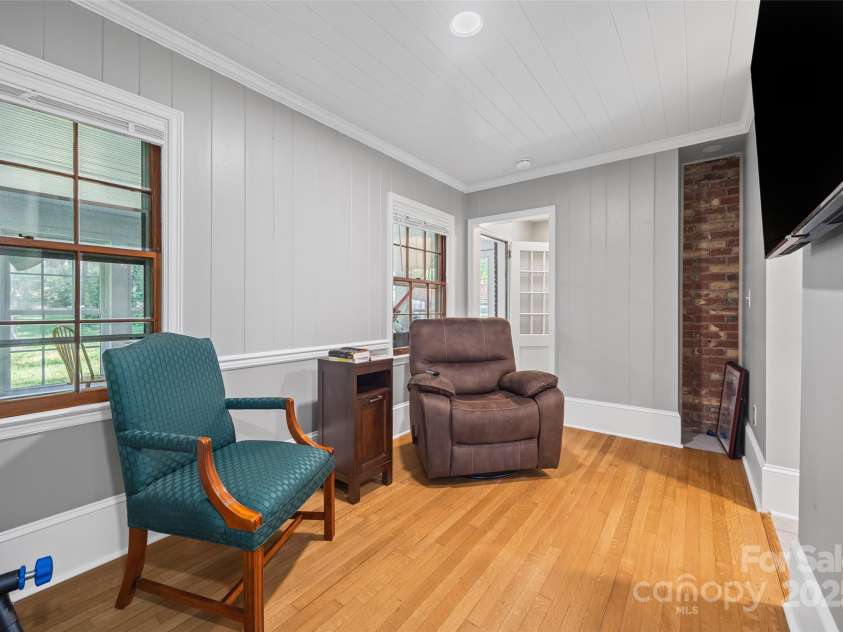 811 Myrtle Drive, Rock Hill, SC 29730.  MLS# CAR4332484, YatesRealty ID 5987. 