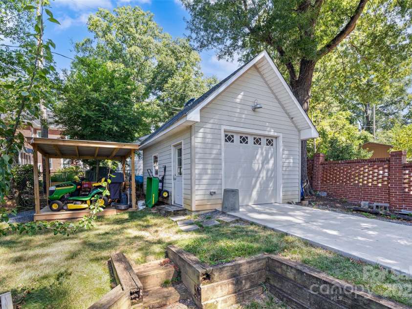 811 Myrtle Drive, Rock Hill, SC 29730.  MLS# CAR4332484, YatesRealty ID 5987. 