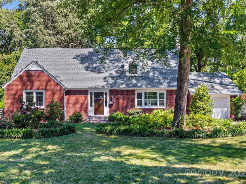 811 Myrtle Drive, Rock Hill, SC 29730.  MLS# CAR4332484, YatesRealty ID 5987. 