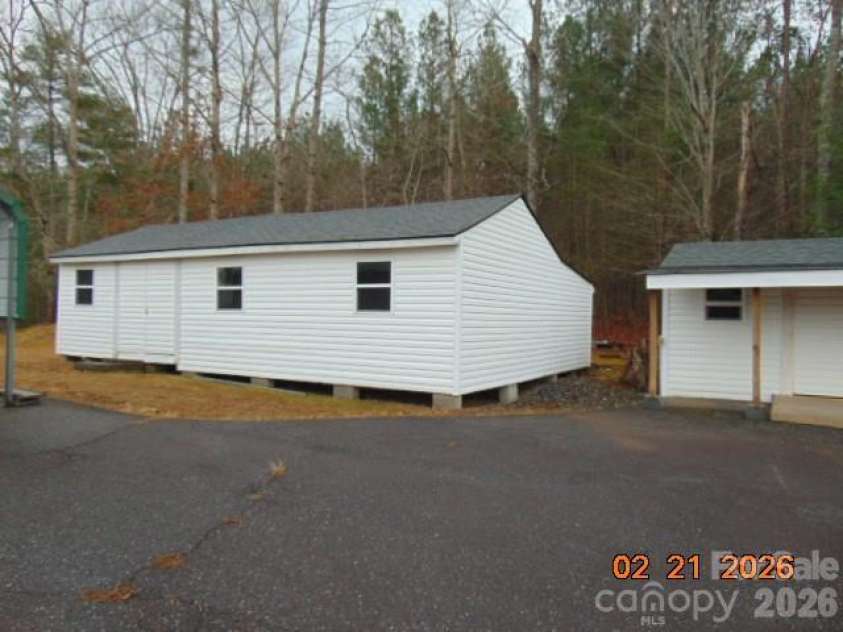 2685 Pit Lane, Morganton, NC 28655.  MLS# CAR4349661, YatesRealty ID 5988. Outbuildings