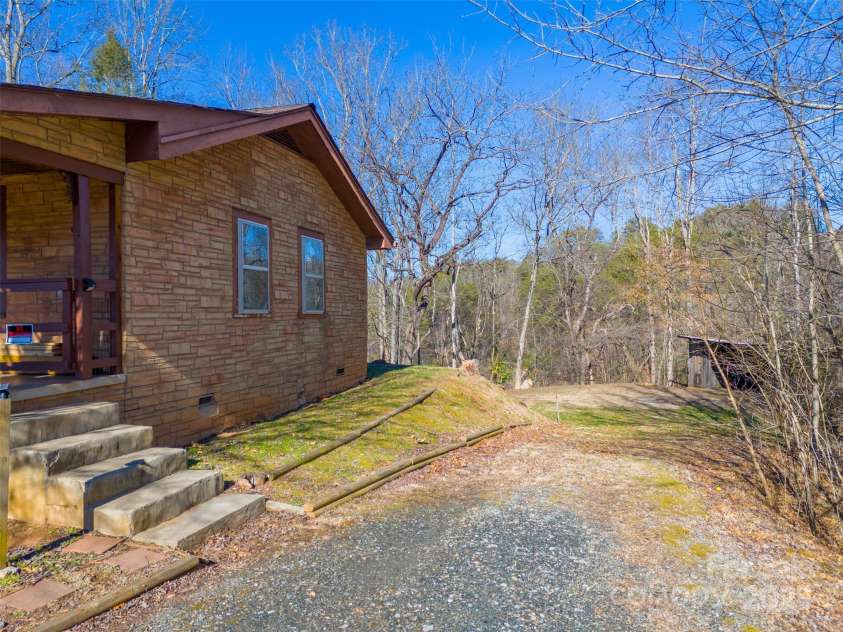 721 Arlington Avenue, Bryson City, NC 28713.  MLS# CAR4214059, YatesRealty ID 5988. 