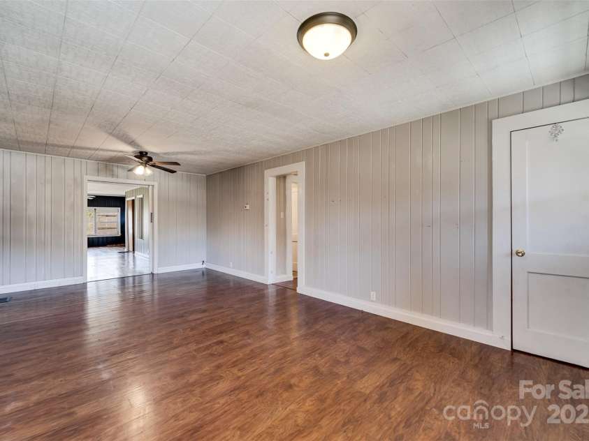 721 Arlington Avenue, Bryson City, NC 28713.  MLS# CAR4214059, YatesRealty ID 5988. 