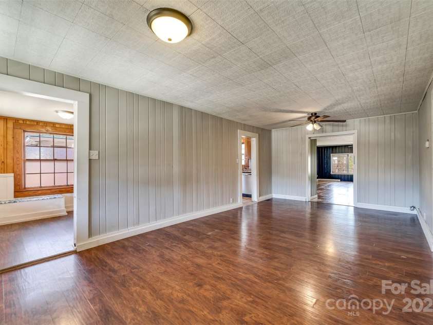 721 Arlington Avenue, Bryson City, NC 28713.  MLS# CAR4214059, YatesRealty ID 5988. 