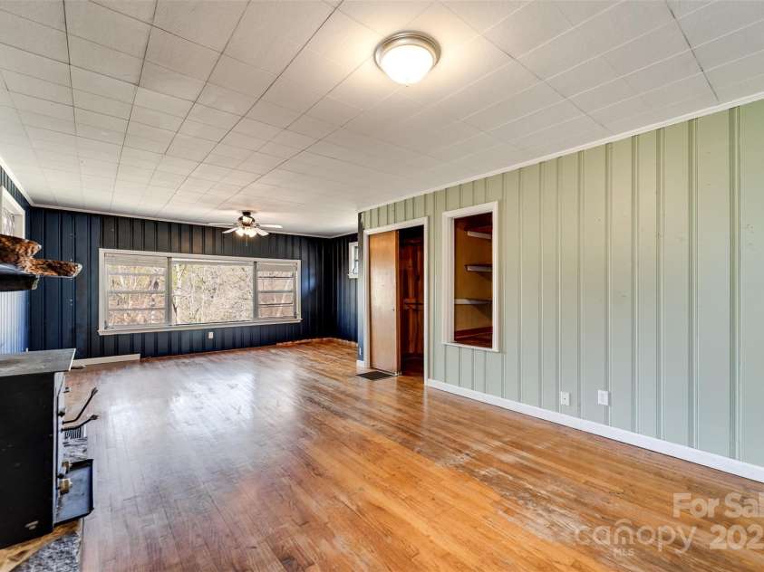 721 Arlington Avenue, Bryson City, NC 28713.  MLS# CAR4214059, YatesRealty ID 5988. 