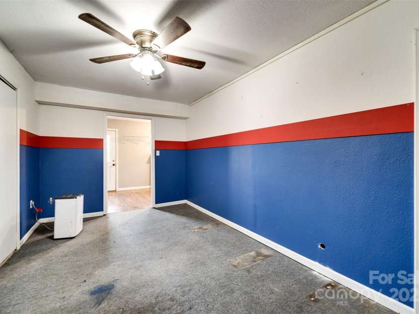 721 Arlington Avenue, Bryson City, NC 28713.  MLS# CAR4214059, YatesRealty ID 5988. 