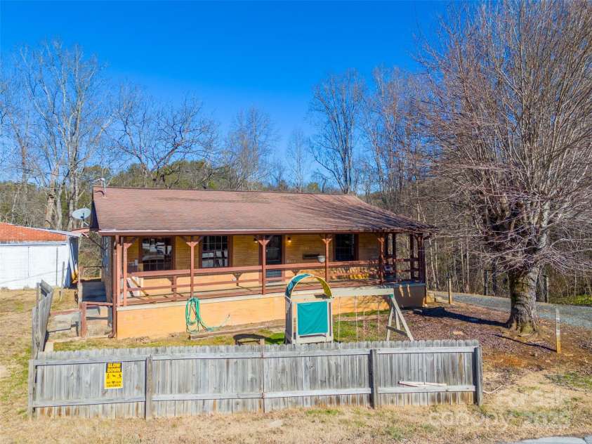 721 Arlington Avenue, Bryson City, NC 28713.  MLS# CAR4214059, YatesRealty ID 5988. 
