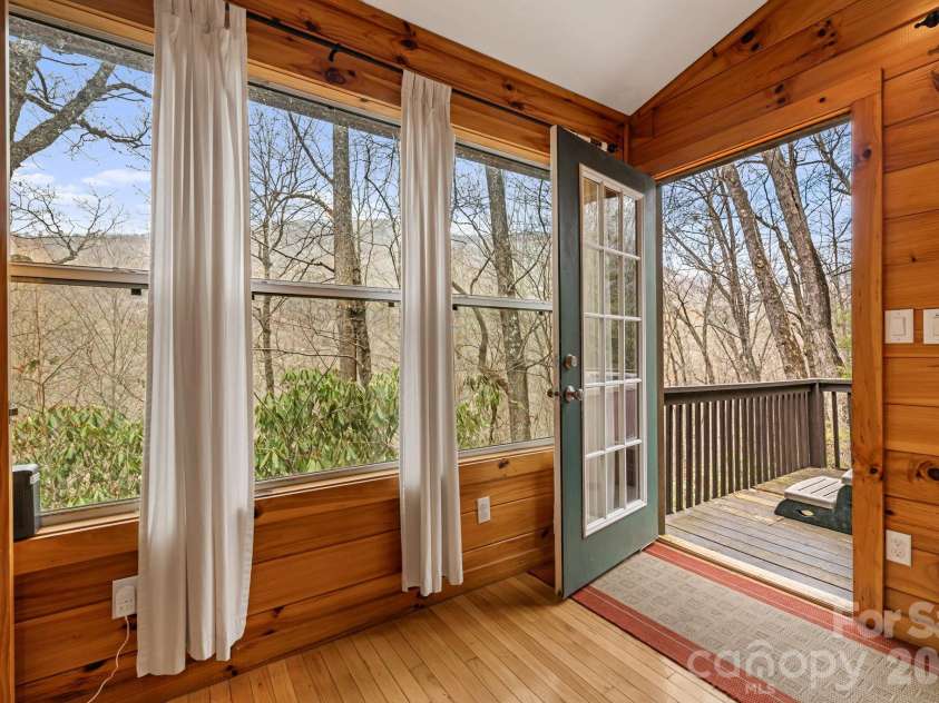 157 Crosspatch Lane, Bryson City, NC 28713.  MLS# CAR4355987, YatesRealty ID 5989. Views from many windows.