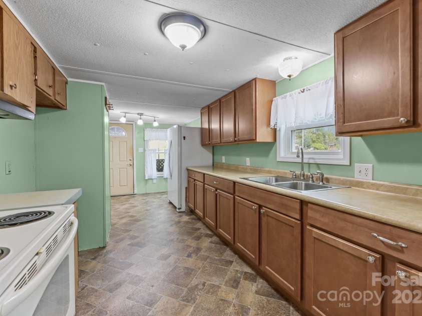 6600 Clara Circle, Concord, NC 28025.  MLS# CAR4306913, YatesRealty ID 599. 