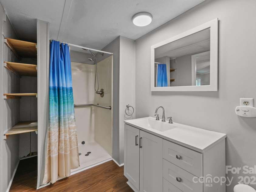 6600 Clara Circle, Concord, NC 28025.  MLS# CAR4306913, YatesRealty ID 599. 